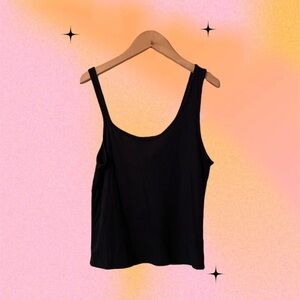 Women’s Black Cropped Tank Top